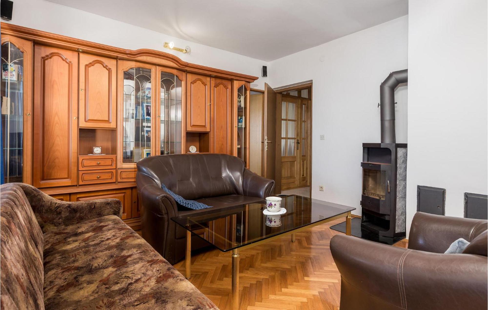 סווטי יוראי Nice Apartment In Sv,Juraj With Kitchen מראה חיצוני תמונה